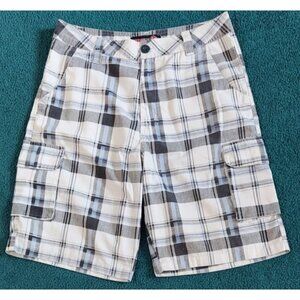 NONSTOP Men's White/Gray and Blue Plaid Shorts Size 32 Knee Length Cargo Shorts